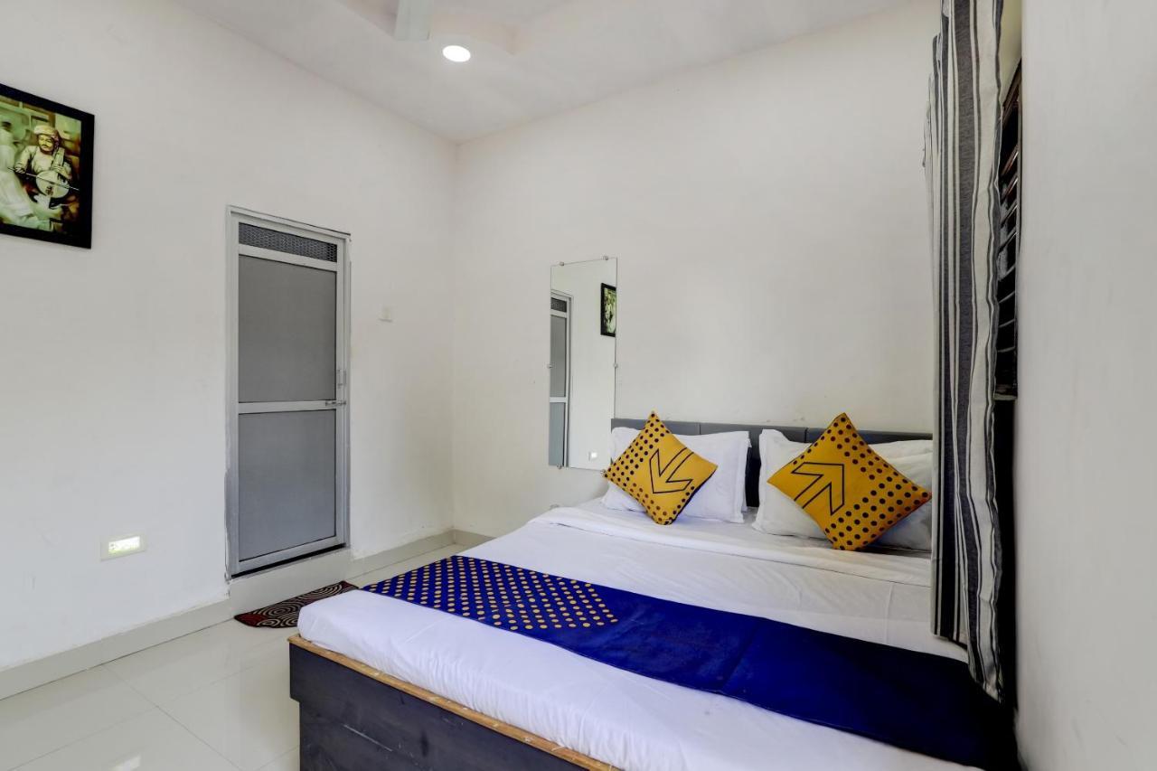 Spot On 71130 Hotel Shiv Krupa Anjār Zewnętrze zdjęcie